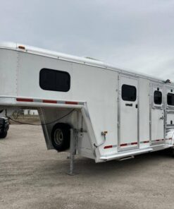 2004 Hart Trailers 3H GN Weekender Horse Trailer