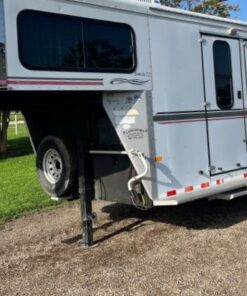 2004 Sundowner 3 Horse Weekender Horse Trailer