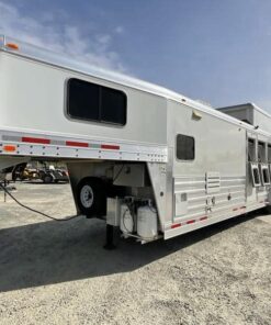 2008 4-Star Trailer 4 horse 12ft Outlaw LQ