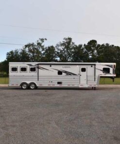 2021 Lakota BIGHORN 8316SRGLQ 3 Horse Trailer with 16' Short Wall